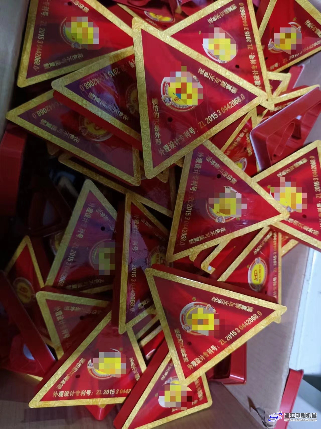 TYH-450STK18MJC煙花蓋熱轉(zhuǎn)印自動封口機 封口機 食品封口機 煙花自動封口機